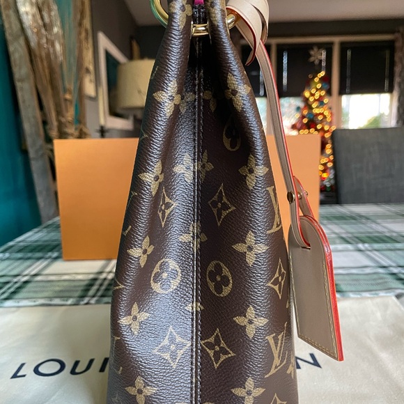 Authentic Louis Vuitton Graceful pm - Picture 9 of 16